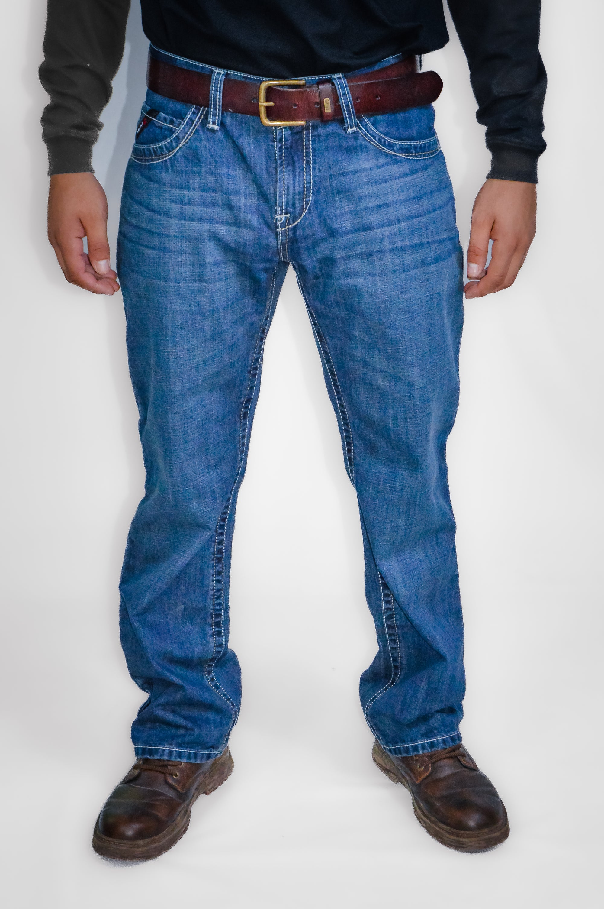 Ariat FR M4 Bootcut Jeans – White Stitch Pocket.